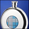 Taschenflasche mit Dekor